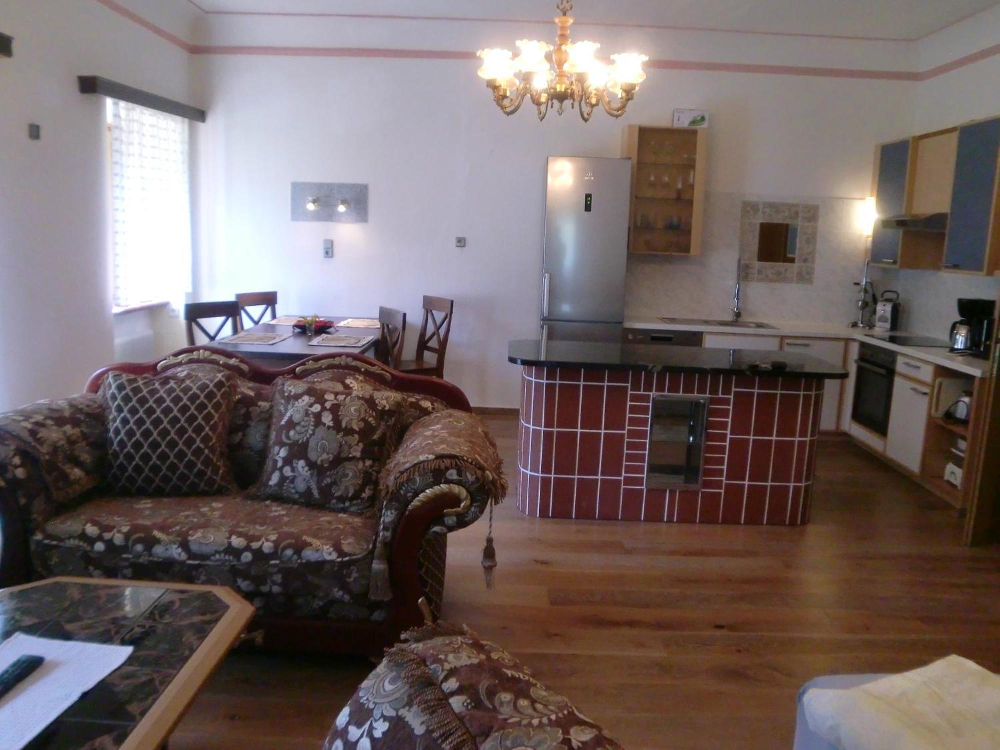 Garten- & Loggia-Appartement Herrenhaus Dellach im Drautal Extérieur photo