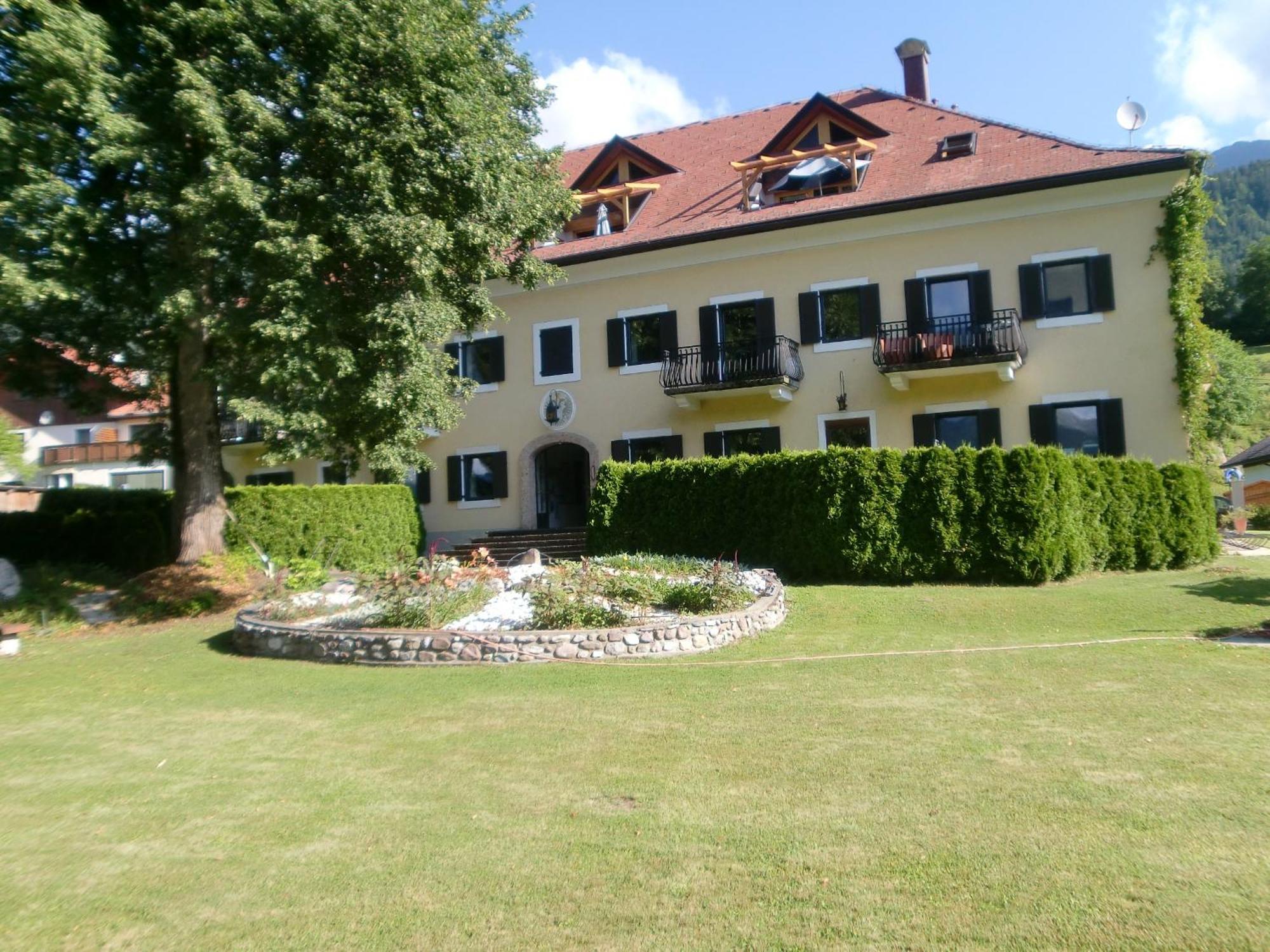 Garten- & Loggia-Appartement Herrenhaus Dellach im Drautal Extérieur photo