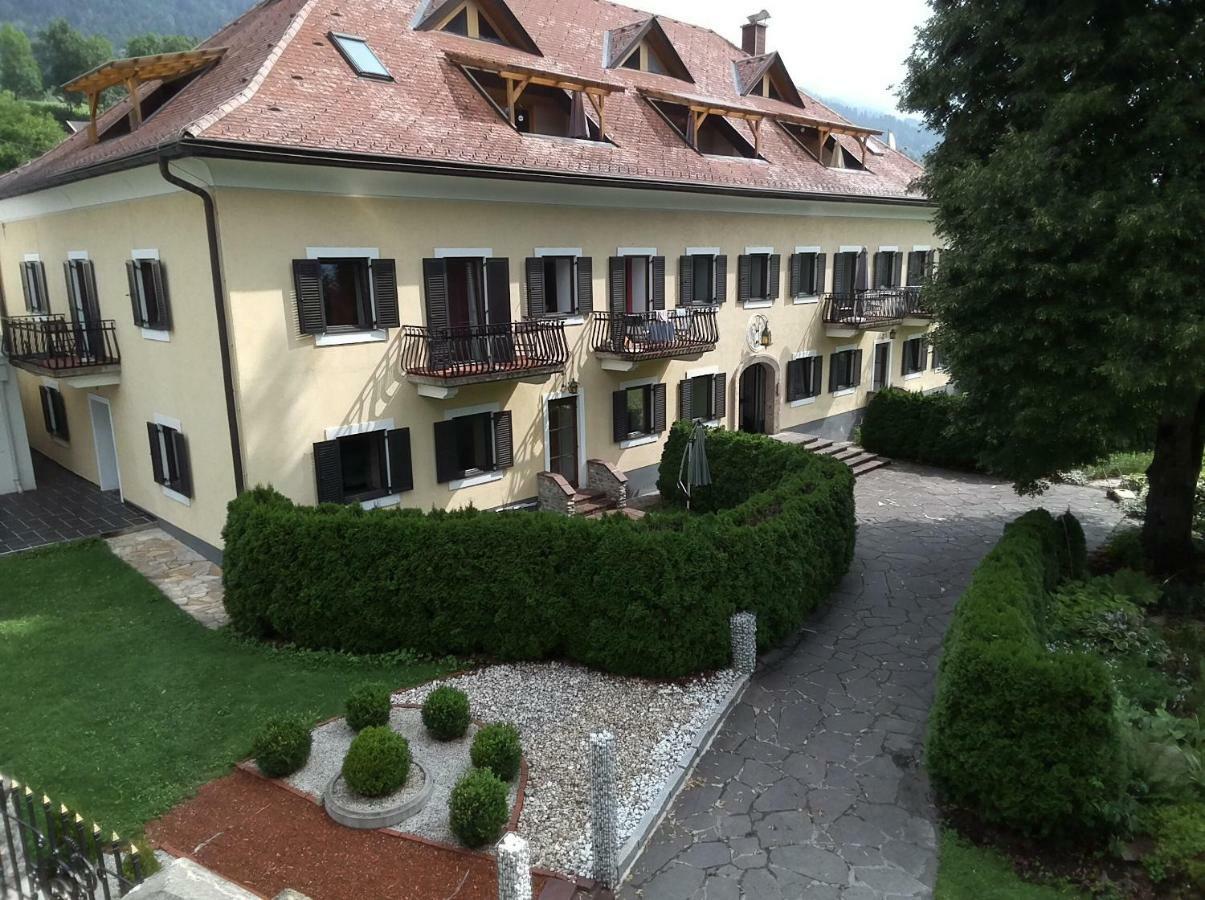 Garten- & Loggia-Appartement Herrenhaus Dellach im Drautal Extérieur photo