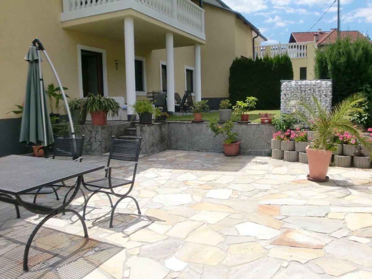 Garten- & Loggia-Appartement Herrenhaus Dellach im Drautal Extérieur photo