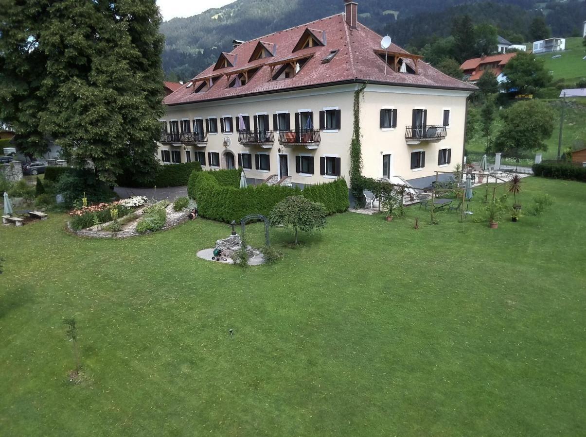 Garten- & Loggia-Appartement Herrenhaus Dellach im Drautal Extérieur photo