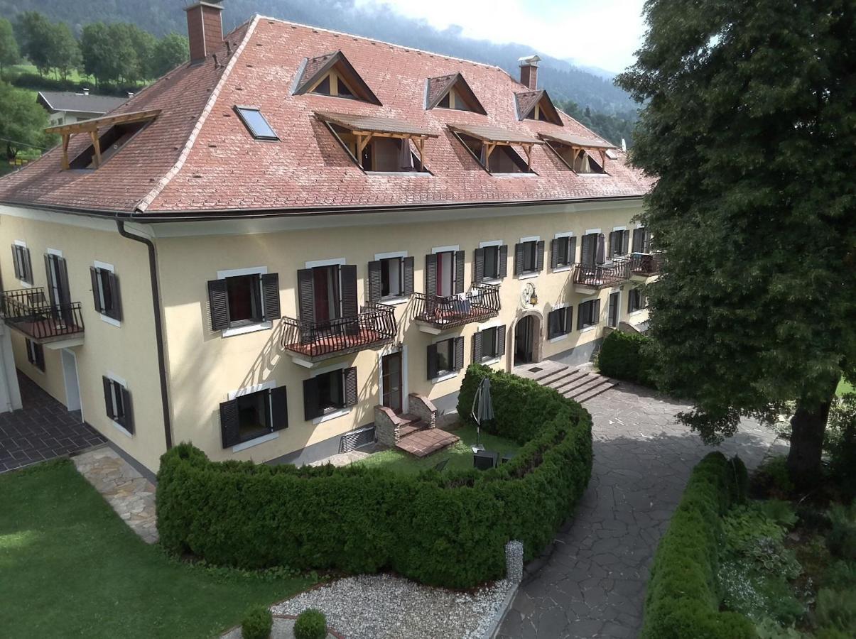 Garten- & Loggia-Appartement Herrenhaus Dellach im Drautal Extérieur photo